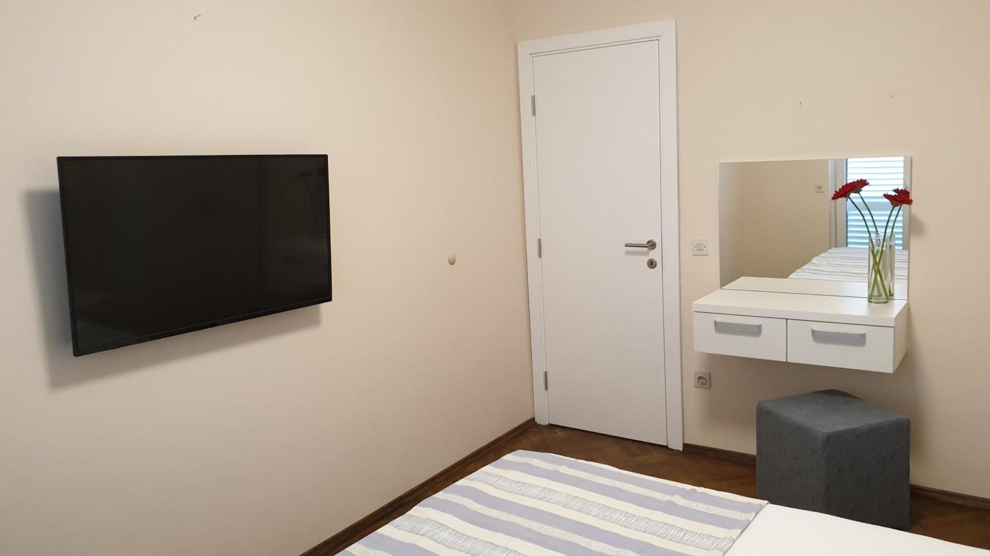 Apartments And Rooms With Parking Space Hvar - 15378 Hvar Town Pokoj fotografie